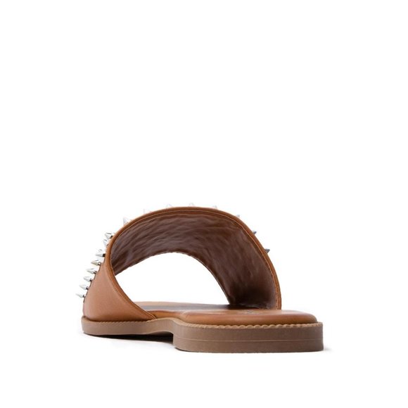 Tan Studded Sandals Size 6 Last Pair Sale! Bundle and Save More! - Picture 4 of 4